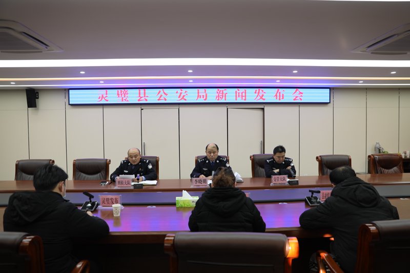 如何制作一道令人垂涎的特色菜？今天就来教你几招！